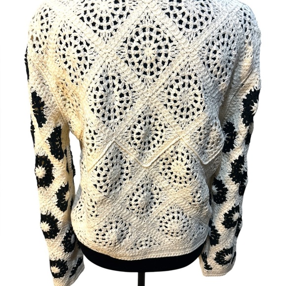NWOT Black and White Crochet Floral Knit Cardigan - Picture 9 of 10
